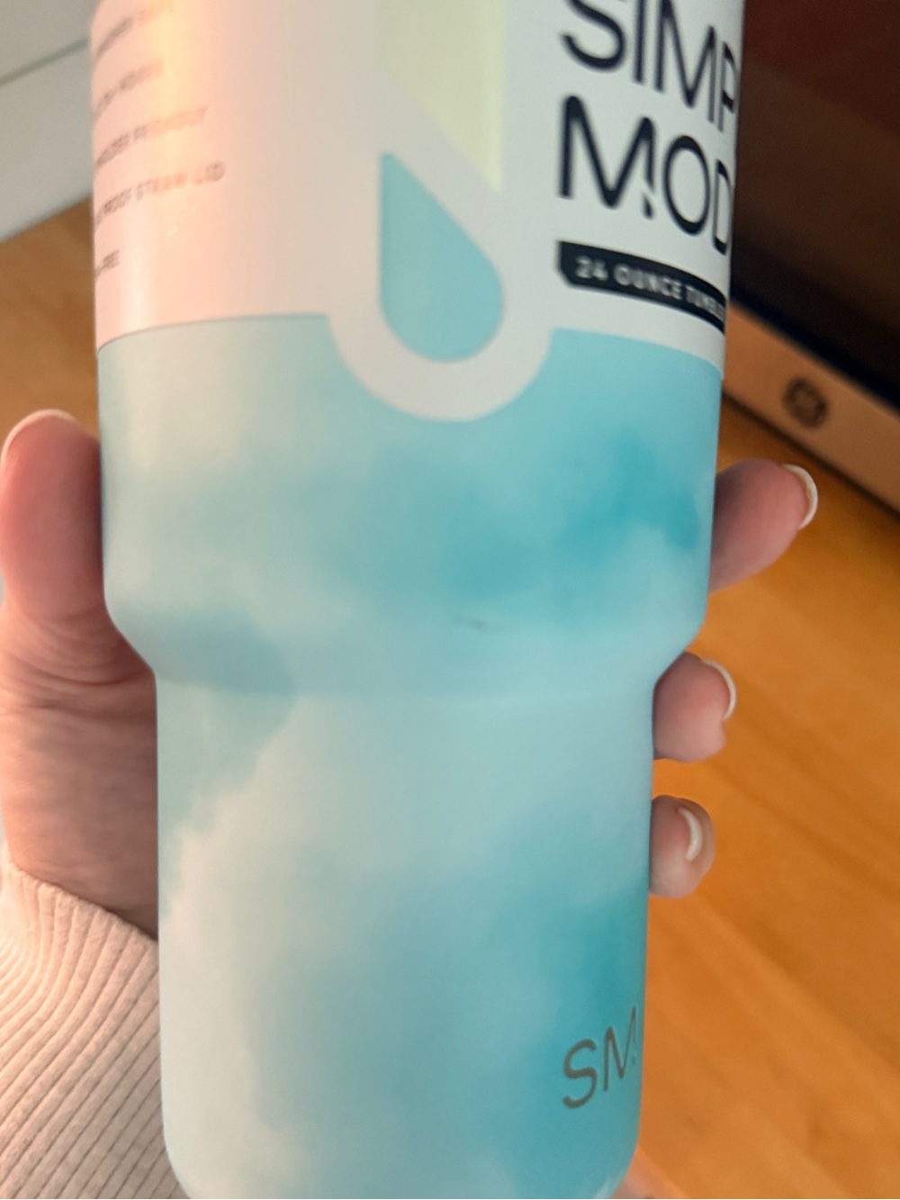 Simple Modern tie-dye teal and white “the trek” 24oz tumbler - Picture 4 of 7
